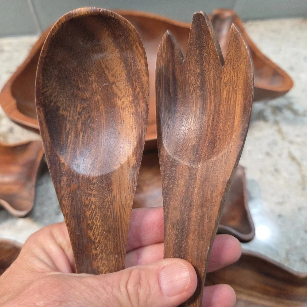 Hilo Hattie Monkey Pod Wood Fish Salad Set Serving Bowl Small Bowls Utensils MCM